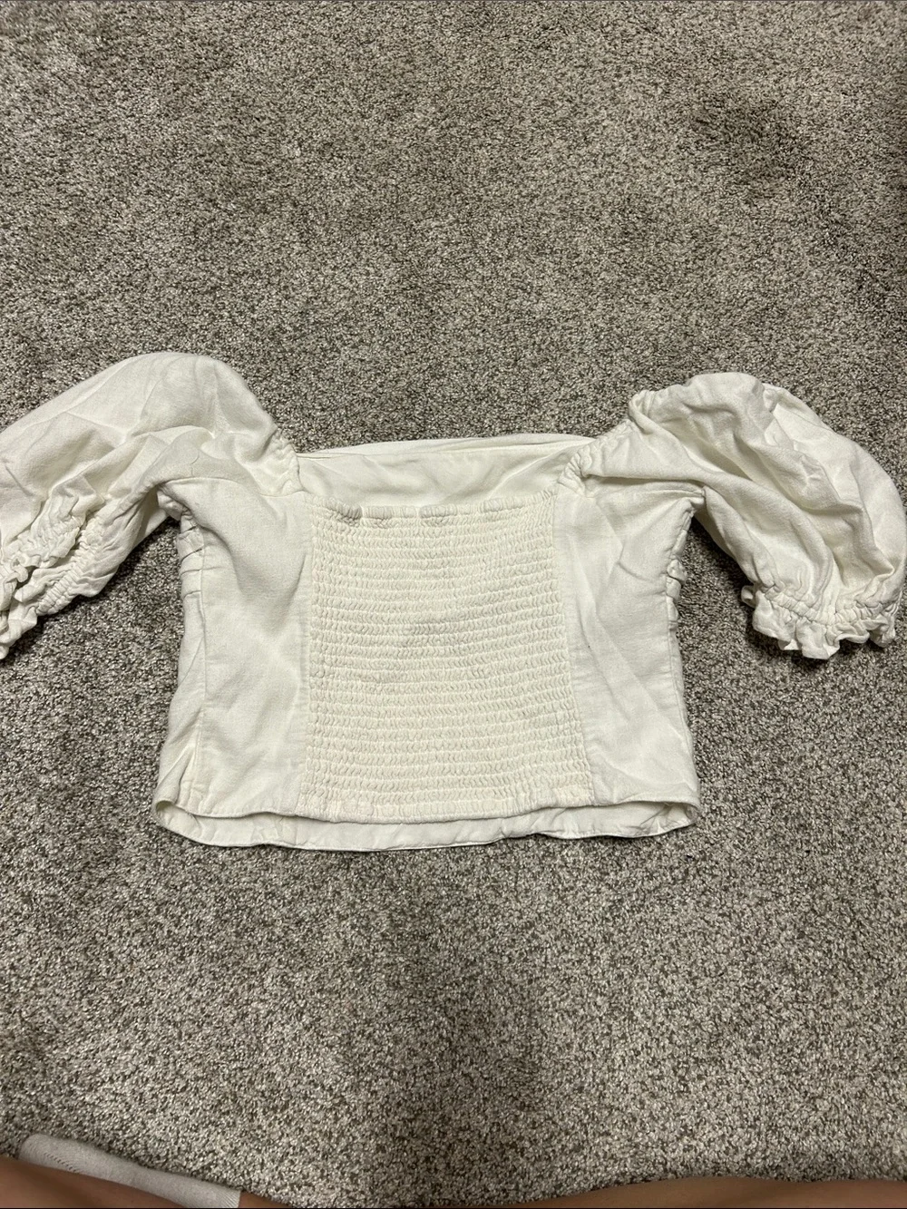 Abercrombie off white puff sleeve smocked top size medium